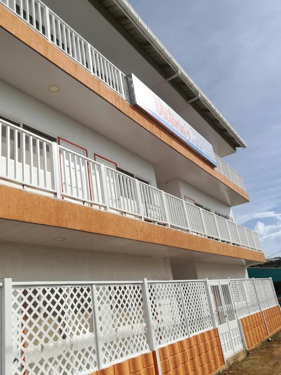 Victoria'S Gennie Bay Village Hostal San Andrés Extérieur photo