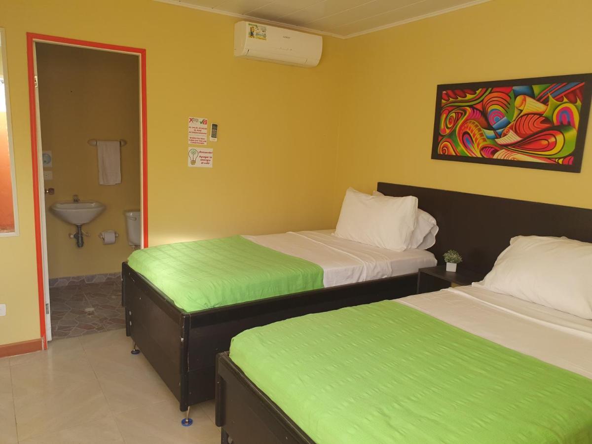 Victoria'S Gennie Bay Village Hostal San Andrés Extérieur photo