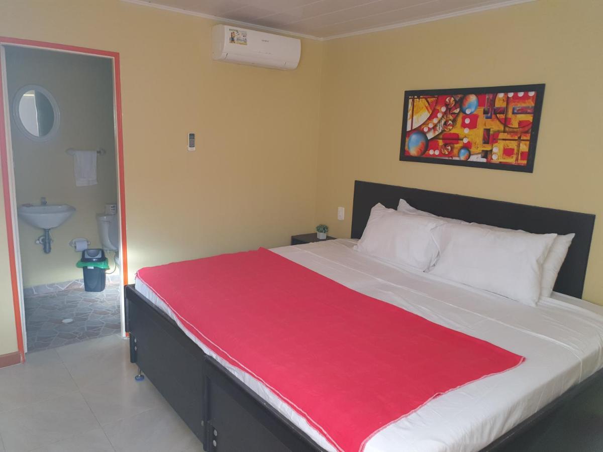 Victoria'S Gennie Bay Village Hostal San Andrés Extérieur photo